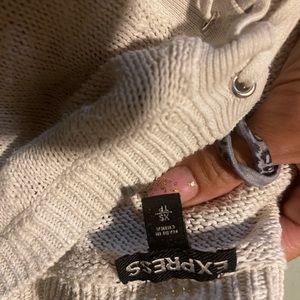 Women’s sweater